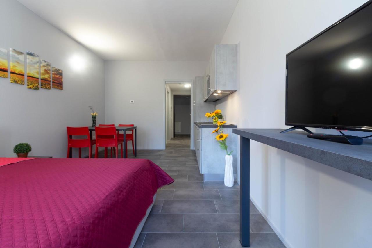 Appartamento Girasole - Affitti Brevi Italia Лекко Экстерьер фото