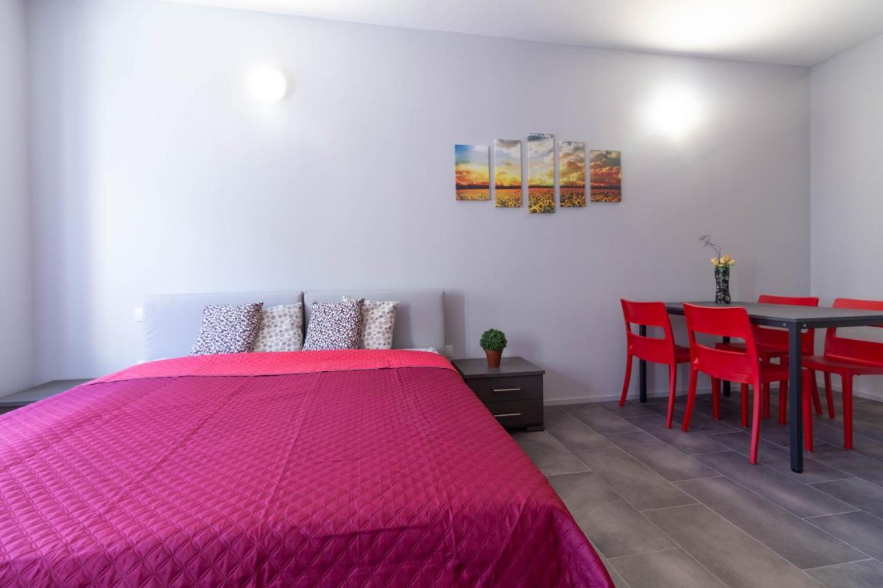 Appartamento Girasole - Affitti Brevi Italia Лекко Экстерьер фото