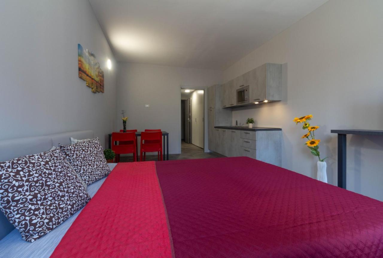 Appartamento Girasole - Affitti Brevi Italia Лекко Экстерьер фото